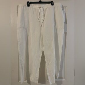 Liz Claiborne White Cropped Pants